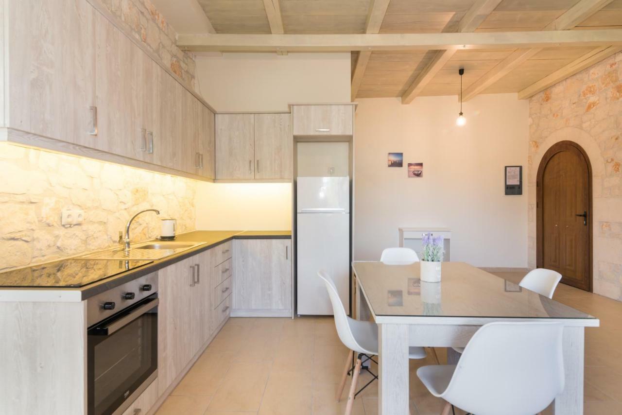 Green Stone Villas Apartments Kalamákion Екстериор снимка