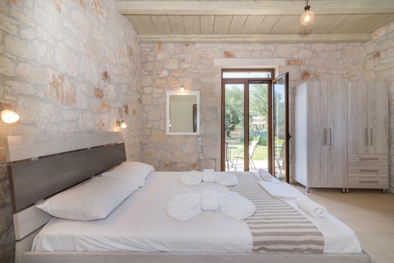 Green Stone Villas Apartments Kalamákion Екстериор снимка